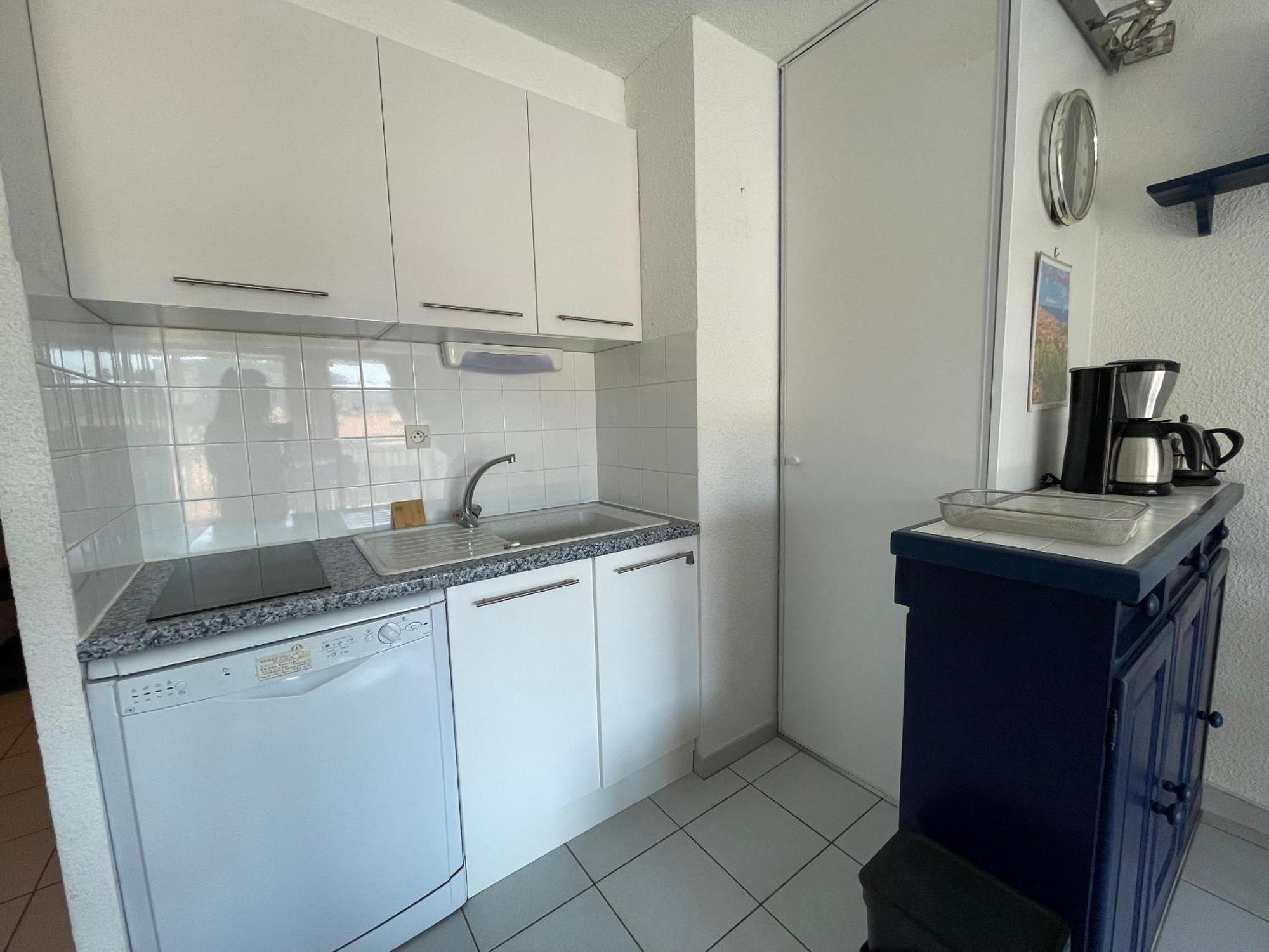Banyuls-Sur-Mer : T2, Loggia Et Parking A 2 Pas De La Plage - Fr-1-309-39 Exterior photo