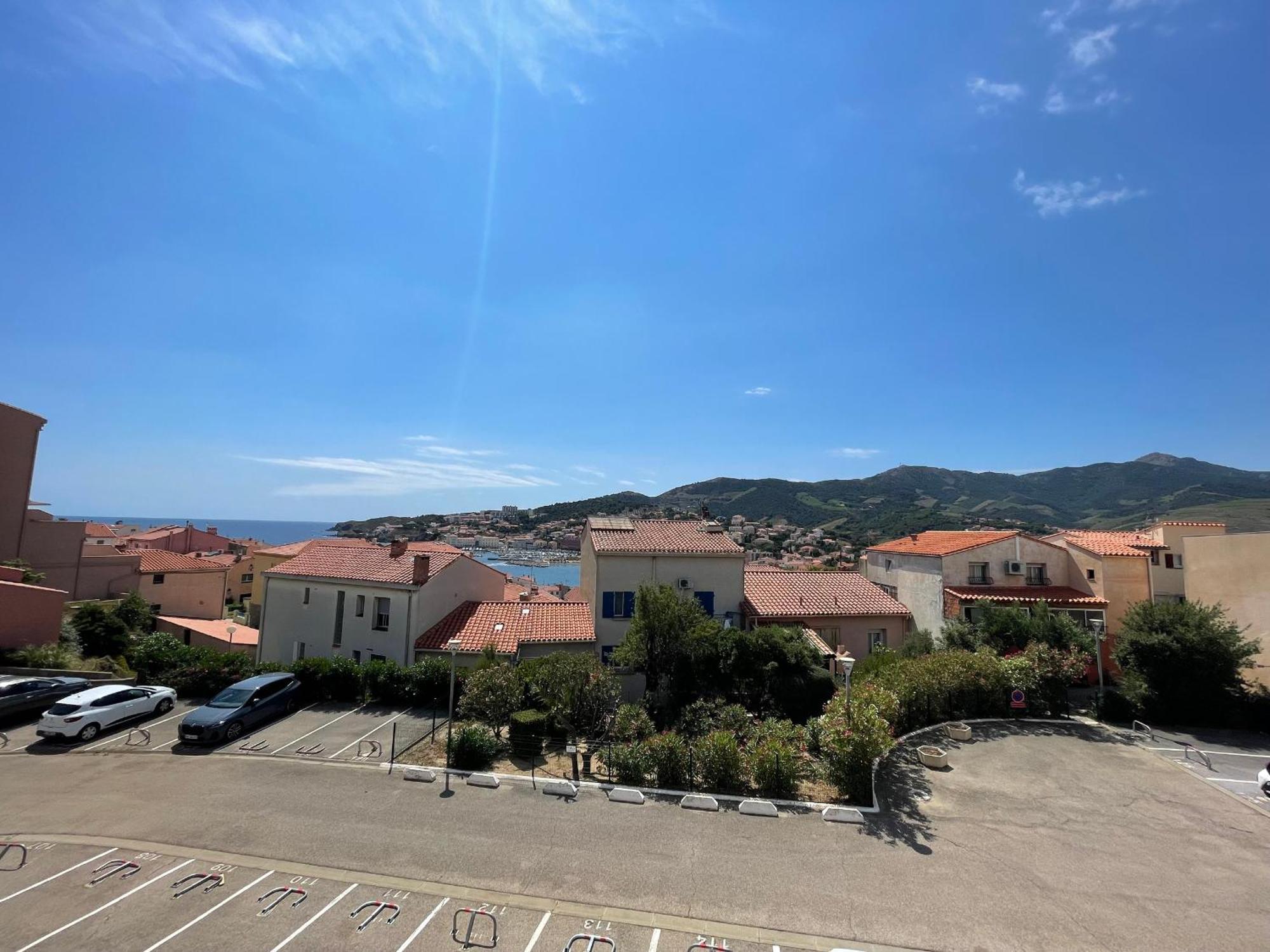 Banyuls-Sur-Mer : T2, Loggia Et Parking A 2 Pas De La Plage - Fr-1-309-39 Exterior photo
